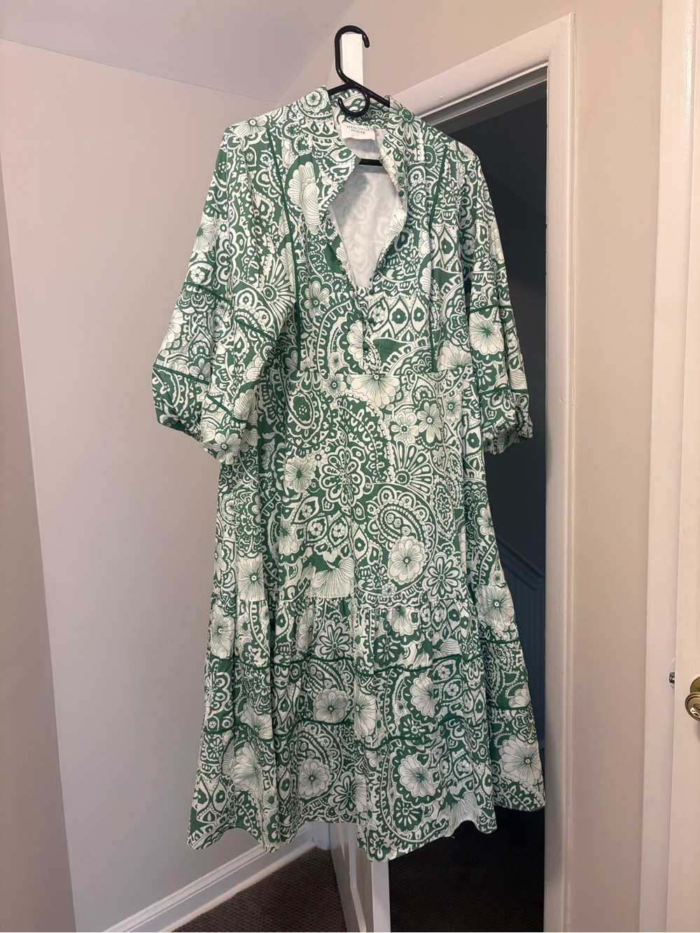 Green and White Floral V-Neck Midi Dress